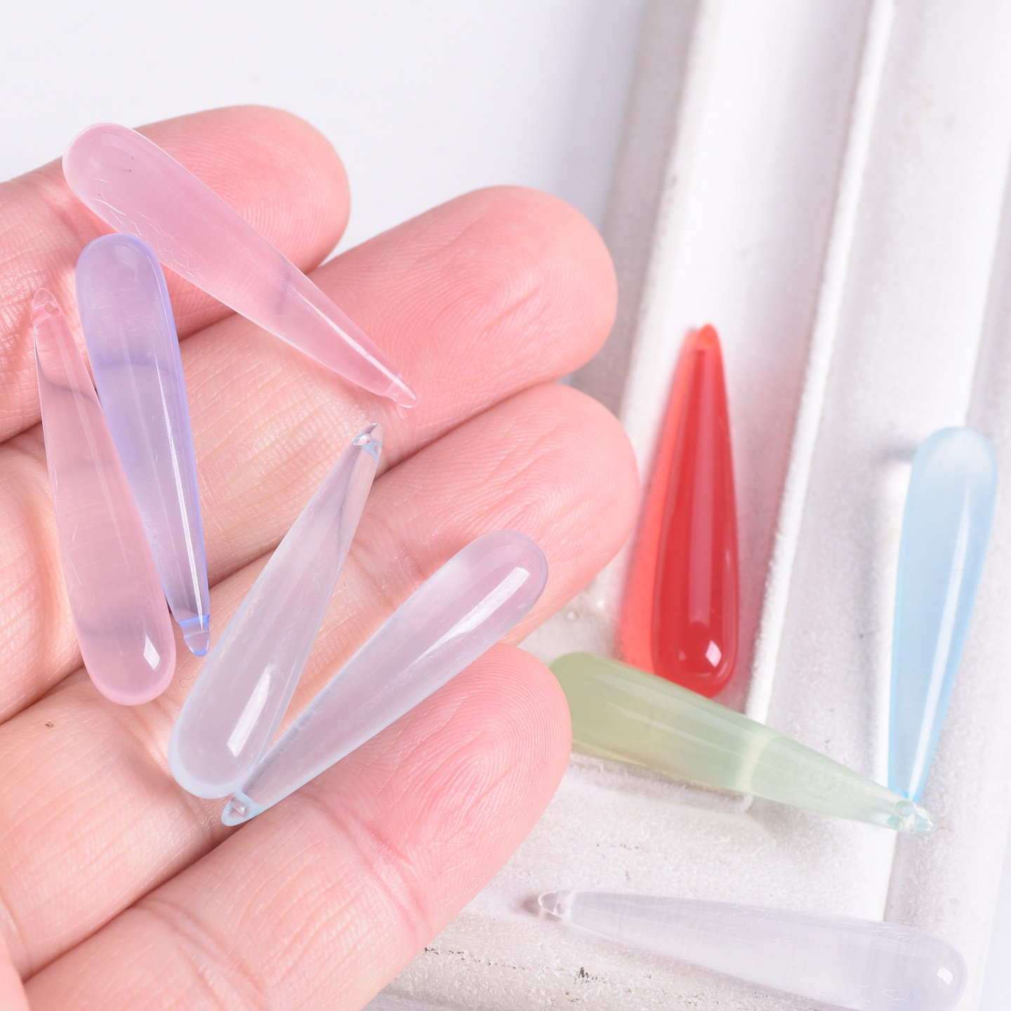 Pendentifs en résine plastique - Resin Art Box avis et prix